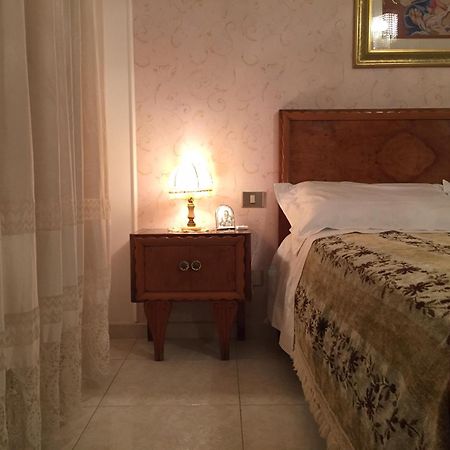 B&B Donna Porzia Trani Exterior photo