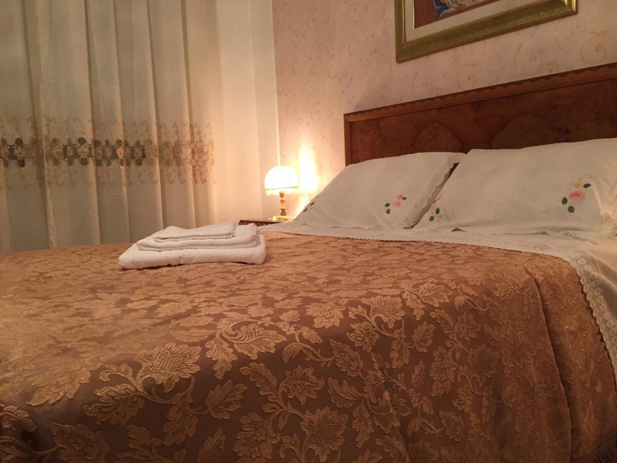 B&B Donna Porzia Trani Exterior photo